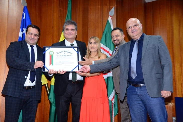 Auditor-Fiscal Edgar Madruga recebe título de cidadão goianiense