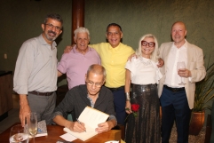 Auditor-Fiscal aposentado, Marcio Fernandes, lança o seu 1º livro de crônicas