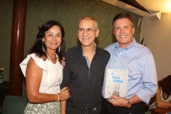 Auditor-Fiscal aposentado, Marcio Fernandes, lança o seu 1º livro de crônicas