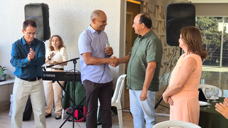 Servidores PCD homenageiam deputado Lineu Olimpio com almoço no Sindifisco-GO