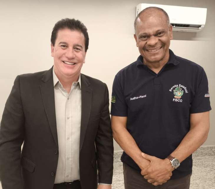 Presidente do Sindifisco-GO recebe a visita do jornalista e apresentador de TV, Jordevá Rosa
