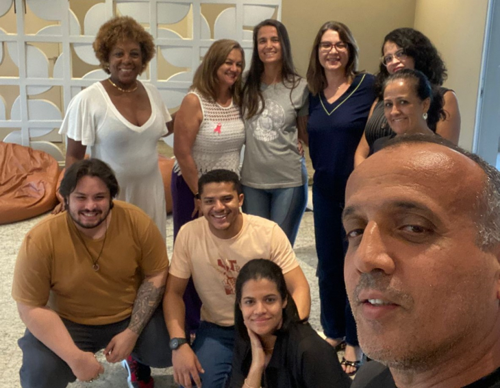 Saúde mental: funcionários do Sindifisco-GO participam de aula de ioga