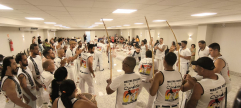 Auditório do Sindifisco-GO recebe batizado e troca de graduação de capoeira
