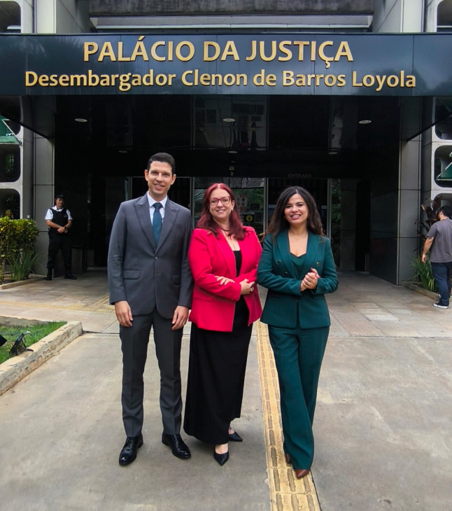 Julgamento da ADI movida contra a intromissão da PGE-GO no CAT é suspenso após pedido de vista