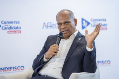 Marconi Perillo abre a série de sabatinas do “Conversa com o Candidato — Eleições 2026”