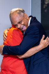 Auditor-fiscal recém-aposentado, homenageado no 4º EAF, se emociona em depoimento de agradecimento